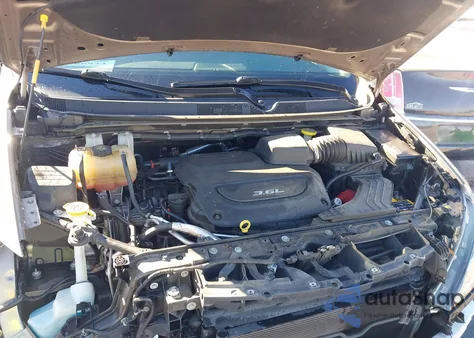 2018 Chrysler Pacifica Limited z USA, uszkodzony, nr VIN 2C4RC1GG3JR172442